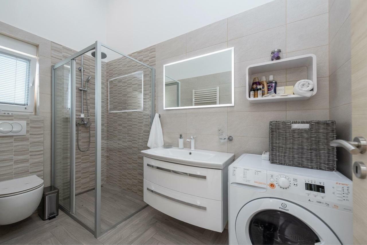 Apartments Luky Задар Екстер'єр фото